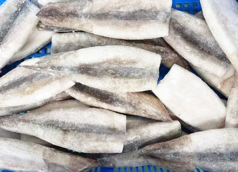 带皮鱿鱼筒